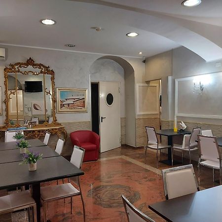 Hotel Antico Distretto Turin Bagian luar foto