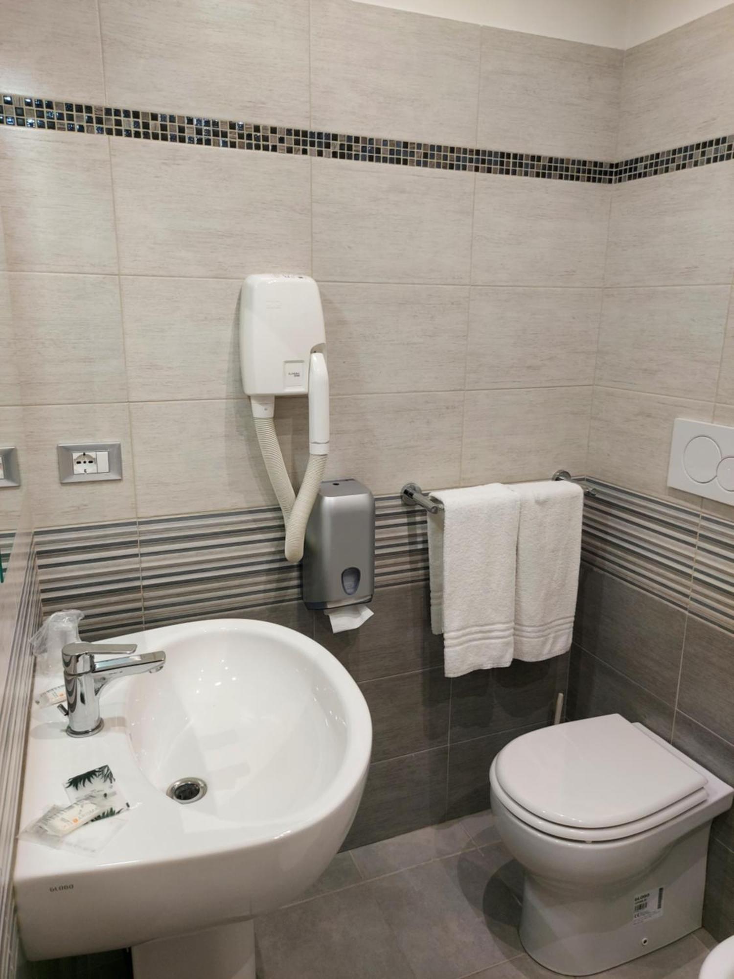 Hotel Antico Distretto Turin Bagian luar foto
