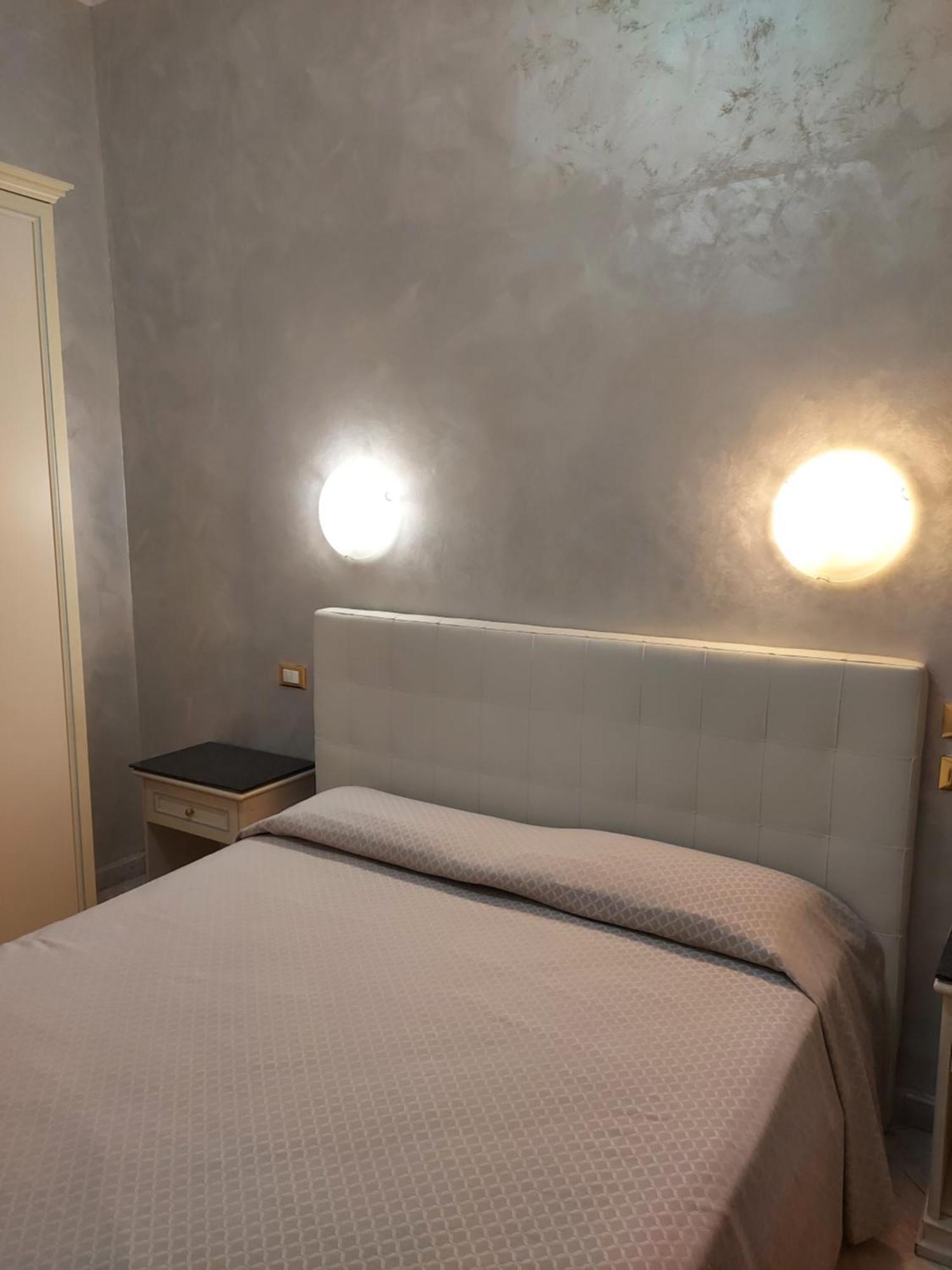 Hotel Antico Distretto Turin Bagian luar foto