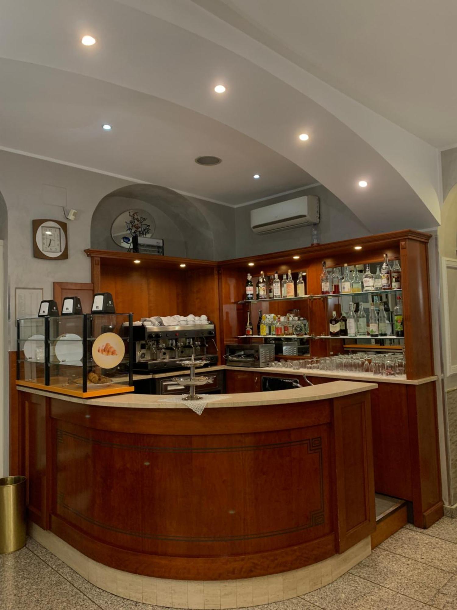 Hotel Antico Distretto Turin Bagian luar foto