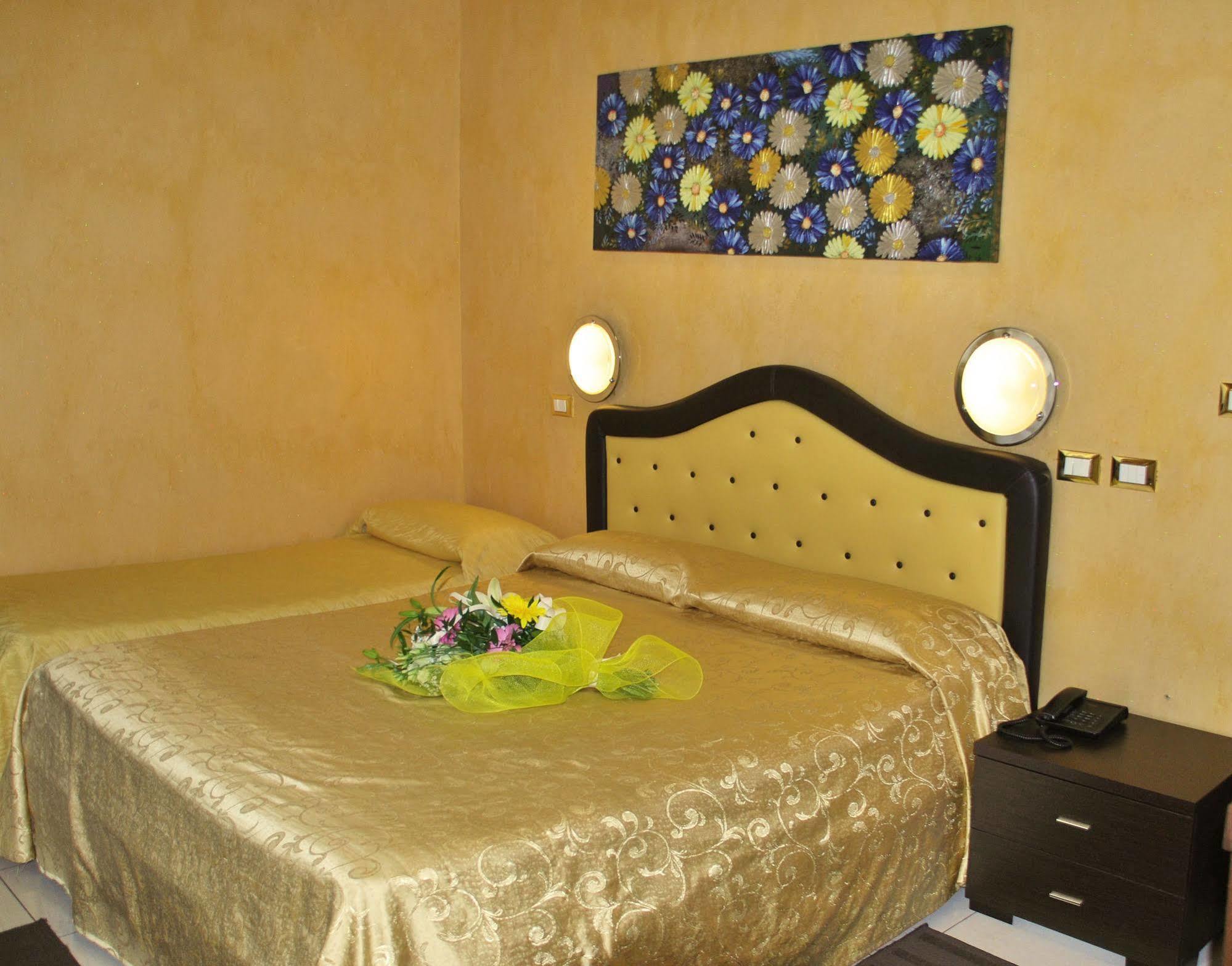 Hotel Antico Distretto Turin Bagian luar foto