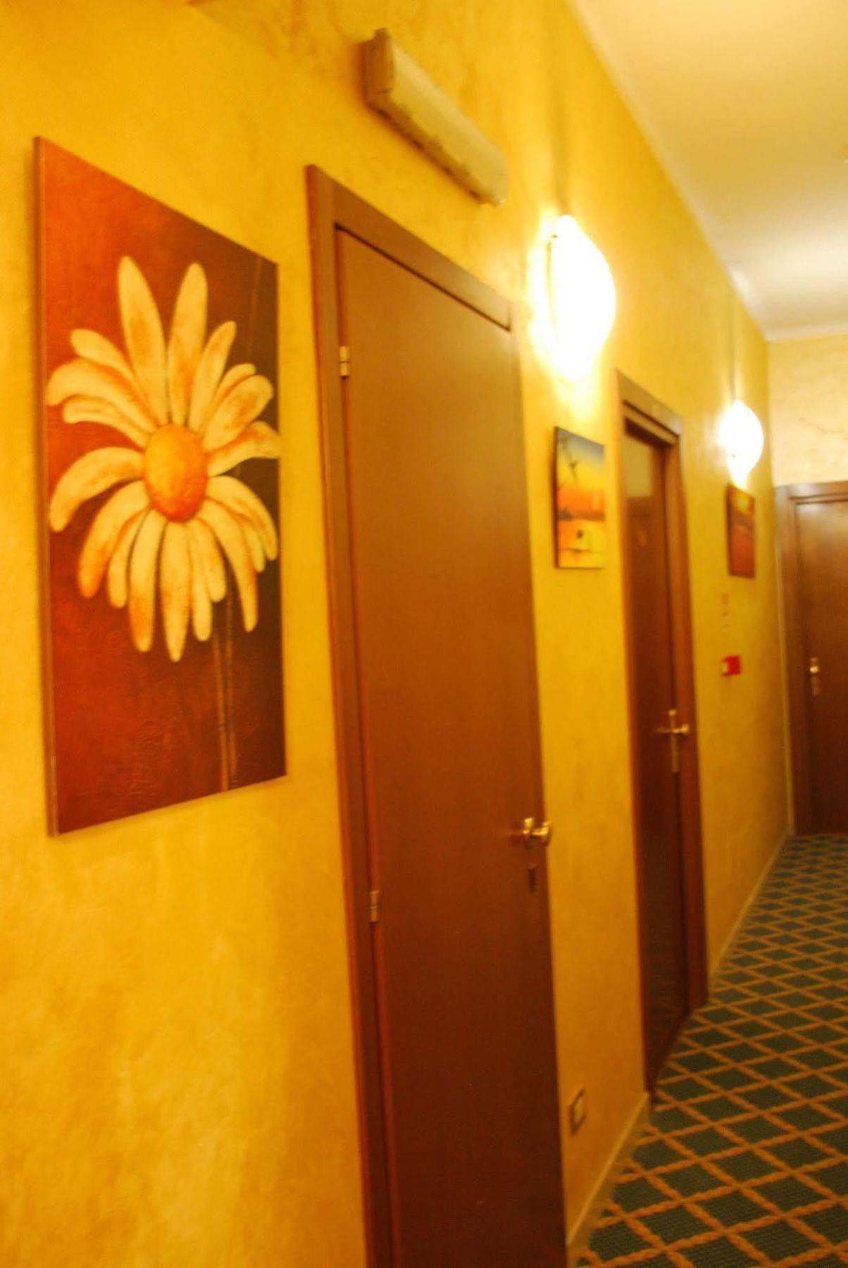 Hotel Antico Distretto Turin Bagian luar foto